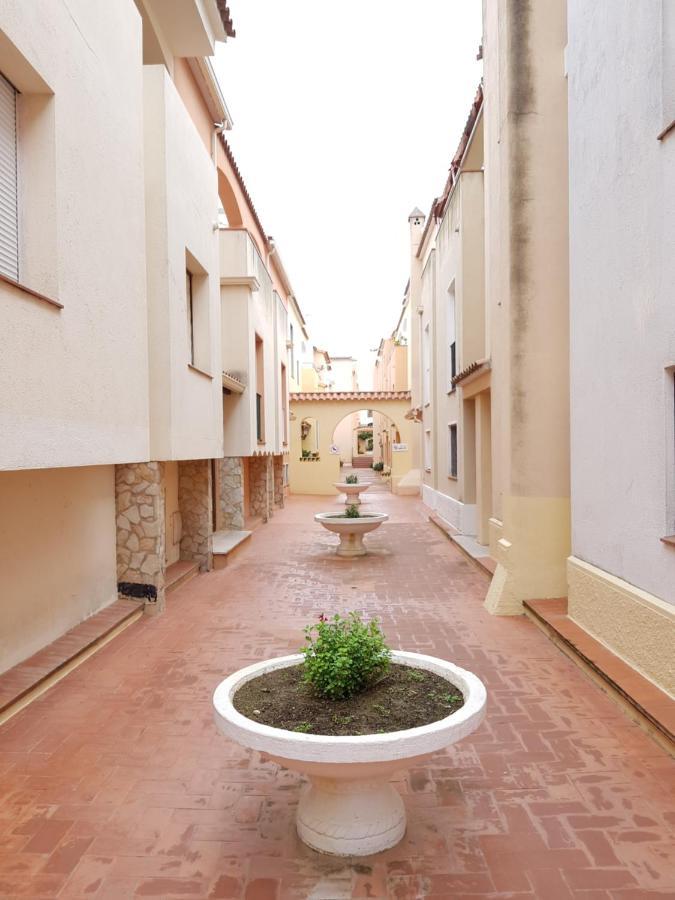 Apartamento Gran Reserva Beach-3 Empuriabrava Exterior photo